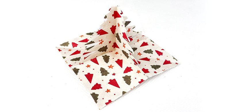 圣诞树折纸制作方法
