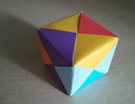 用正方形彩纸折纸教程